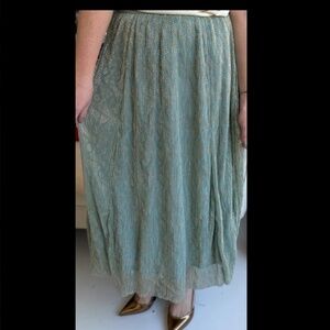 New In Size 1X Green and Gold Shimmer Maxi Skirt